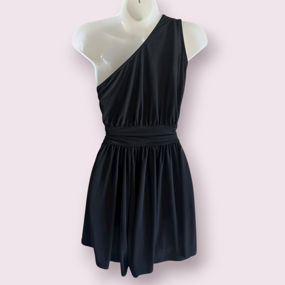 Fashion Nova Black One Shoulder Cutout Romper Flowy Size L - Picture 4 of 7